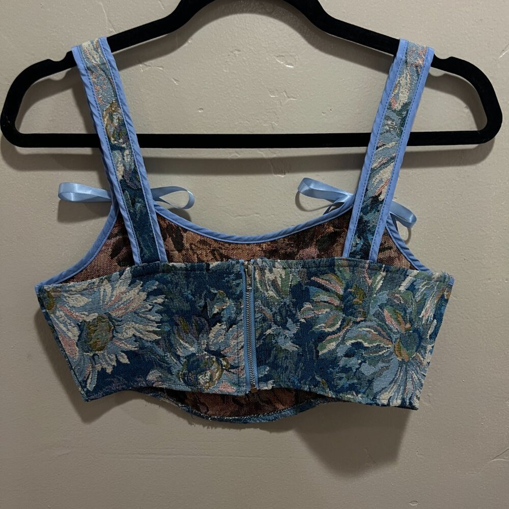 Two piece set - Picture 3 of 6